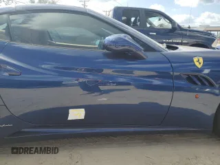 2013 Ferrari California z VIN ZFF65THA9D0194738, wystawiony jako Copart lot #77637104 z przebiegiem 28 670 mil mil oraz Nie do naprawy. Historia ofert i sprzedaży dostępna na DreamBid. Obrazek 12.