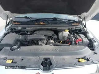 2019 Ram 1500 Big Horn z VIN 1C6SRFFT6KN660091, wystawiony jako IAAI lot #42336804 z przebiegiem 59 162 mil mil oraz . Historia ofert i sprzedaży dostępna na DreamBid. Obrazek 10.