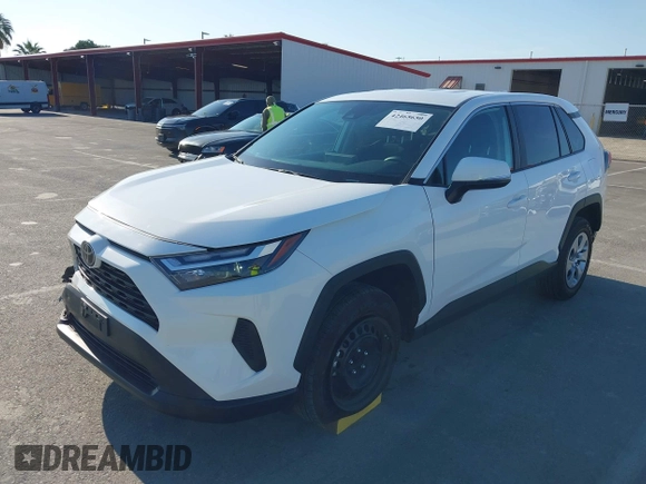 2023 Toyota RAV4 LE z VIN 2T3G1RFV0PC327864, wystawiony jako IAAI lot #42465650 z przebiegiem 36 006 mil mil oraz . Historia ofert i sprzedaży dostępna na DreamBid. Obrazek 17.
