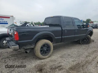 2014 Ford F-250 XL with VIN 1FT7W2BT4EEB48646, listed as a Copart auction lot 62489945 with 235,728 mi miles and Salvage title. Bid and sale history available at DreamBid. Image 3.
