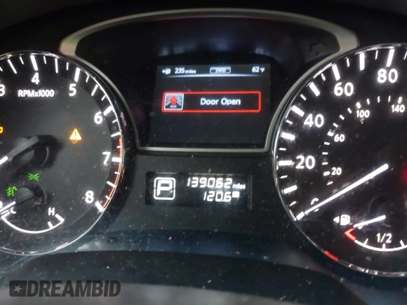2013 Nissan Pathfinder SV z VIN 5N1AR2MM0DC677990, wystawiony jako IAAI lot #42528151 z przebiegiem 139 062 mil mil oraz . Historia ofert i sprzedaży dostępna na DreamBid. Obrazek 7.