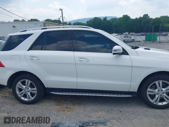 2015 Mercedes-Benz M 350 with VIN 4JGDA5JB0FA452749, listed as a IAAI auction lot 42412440 with 88,304 mi miles and . Bid and sale history available at DreamBid. Image 13.