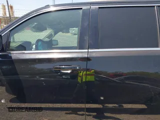 2016 Chevrolet Tahoe LT z VIN 1GNSCBKC0GR361339, wystawiony jako IAAI lot #42026931 z przebiegiem 123 927 mil mil oraz . Historia ofert i sprzedaży dostępna na DreamBid. Obrazek 14.