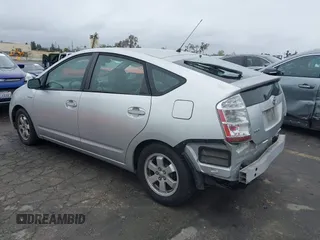 2006 Toyota Prius with VIN JTDKB20U567530398, listed as a IAAI auction lot 41803977 with 246,669 mi miles. Bid and sale history available at carsss.com. Image 3.