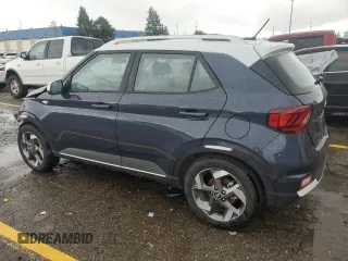 2024 Hyundai Venue SEL z VIN KMHRC8A36RU297850, wystawiony jako Copart lot #62451564 z przebiegiem 4 135 mil mil oraz Szkoda całkowita • Salvage title. Historia ofert i sprzedaży dostępna na DreamBid. Obrazek 2.