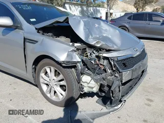 2013 Kia Optima EX with VIN 5XXGN4A7XDG128799, listed as a IAAI auction lot 41631612 with 191,124 mi miles. Bid and sale history available at carsss.com. Image 6.