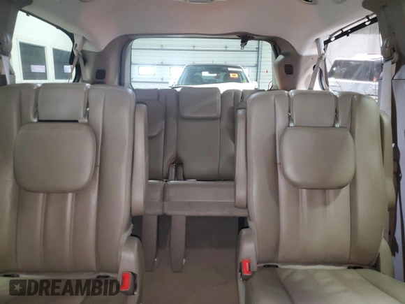 2014 Chrysler Town & Country Touring with VIN 2C4RC1BGXER468166, listed as a Copart auction lot 54076475 with 171,090 mi miles and Clean Title. Bid and sale history available at carsss.com. Image 10.