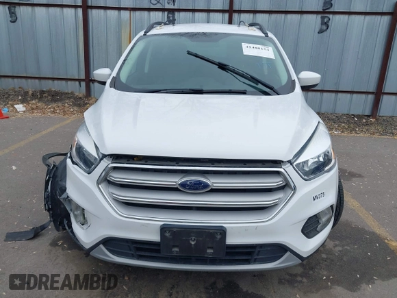 2018 Ford Escape SE z VIN 1FMCU9GD0JUC62783, wystawiony jako IAAI lot #41488153 z przebiegiem 55 774 mil mil oraz . Historia ofert i sprzedaży dostępna na DreamBid. Obrazek 12.
