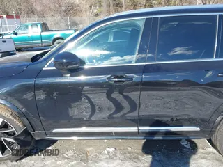 2024 Volvo XC90 Plus Bright Theme with VIN YV4062PE9R1172236, listed as a IAAI auction lot 41246801 with 9,673 mi miles. Bid and sale history available at carsss.com. Image 21.