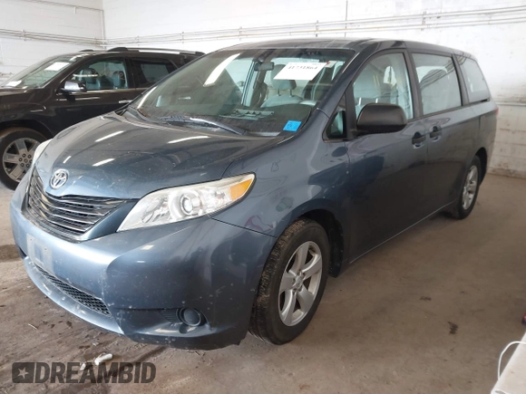 2014 Toyota Sienna L with VIN 5TDZK3DCXES434910, listed as a IAAI auction lot 41731864 with 146,161 mi miles. Bid and sale history available at carsss.com. Image 17.