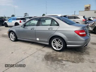 2013 Mercedes-Benz C 300 Sport z VIN WDDGF8AB9DR301692, wystawiony jako Copart lot #54919645 z przebiegiem 58 482 mil mil oraz Szkoda całkowita • Salvage title. Historia ofert i sprzedaży dostępna na DreamBid. Obrazek 2.