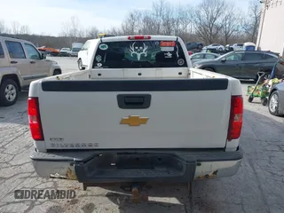 2007 Chevrolet Silverado 1500 1LT with VIN 2GCEK19J671724422, listed as a IAAI auction lot 41277843 with 111,802 mi miles and . Bid and sale history available at DreamBid. Image 16.