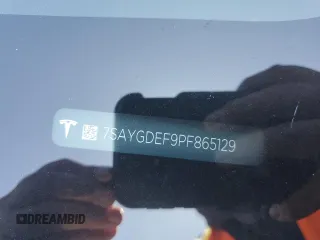 2023 Tesla Model Y Performance z VIN 7SAYGDEF9PF865129, wystawiony jako Copart lot #50228735 z przebiegiem Nie podano mil oraz Szkoda całkowita • Salvage title. Historia ofert i sprzedaży dostępna na DreamBid. Obrazek 15.
