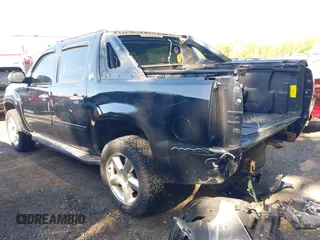 2013 Chevrolet Avalanche LS with VIN 3GNTKEE76DG197730, listed as a IAAI auction lot 42128989 with 105,722 mi miles and . Bid and sale history available at DreamBid. Image 3.