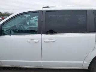 2018 Dodge Grand Caravan SXT with VIN 2C4RDGCG1JR299843, listed as a IAAI auction lot 41510261 with 224,777 mi miles. Bid and sale history available at carsss.com. Image 14.