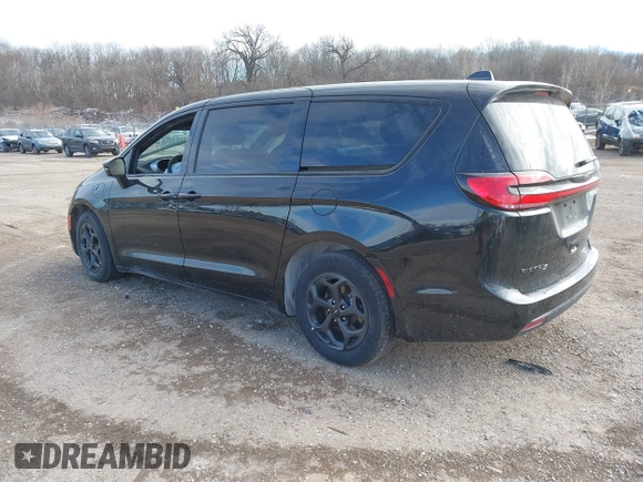 2022 Chrysler Pacifica Hybrid Limited with VIN 2C4RC1S76NR147838, listed as a IAAI auction lot 41436191 with 44,279 mi miles and . Bid and sale history available at DreamBid. Image 3.