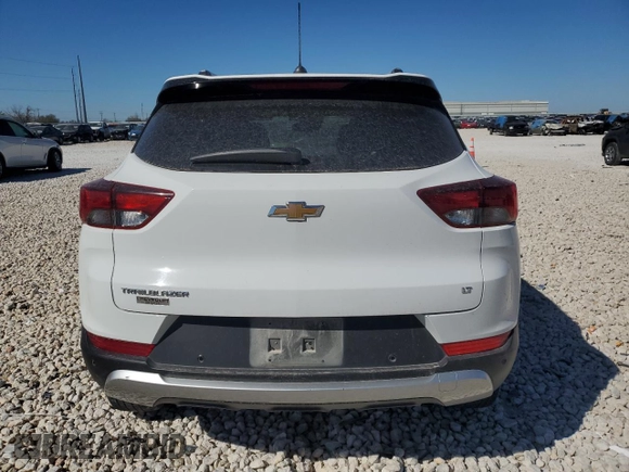 2021 Chevrolet TrailBlazer LT with VIN KL79MPSL9MB136520, listed as a Copart auction lot 48891395 with 66,691 mi miles and Salvage Title. Bid and sale history available at DreamBid. Image 6.