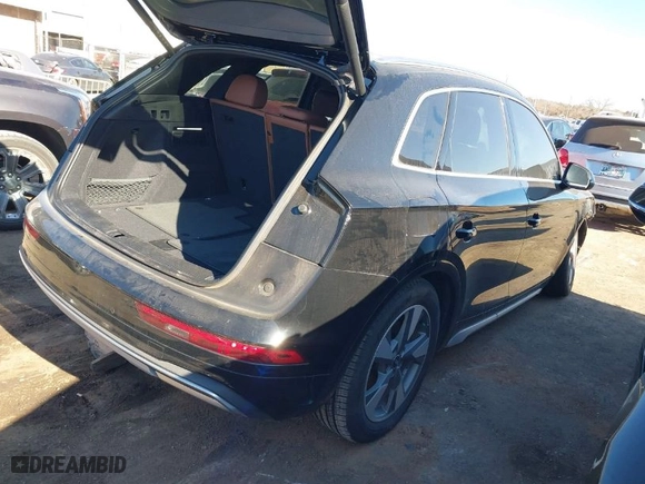 2024 Audi Q5 Premium with VIN WA1ABAFY2R2013670, listed as a IAAI auction lot 41134099 with 5,940 mi miles. Bid and sale history available at carsss.com. Image 4.