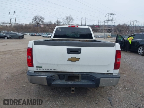 2011 Chevrolet Silverado 1500 LT with VIN 1GCRKSE06BZ186048, listed as a IAAI auction lot 41618521 with 291,361 mi miles and . Bid and sale history available at DreamBid. Image 16.