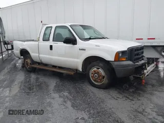 2005 Ford F-350 with VIN 1FTSX315X5EC34141, listed as a IAAI auction lot 41645453 with 498,863 mi miles and . Bid and sale history available at DreamBid. Image 1.