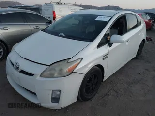 2010 Toyota Prius II with VIN JTDKN3DU5A5182095, listed as a IAAI auction lot 42152366 with 390,401 mi miles and . Bid and sale history available at carsss.com. Image 2.