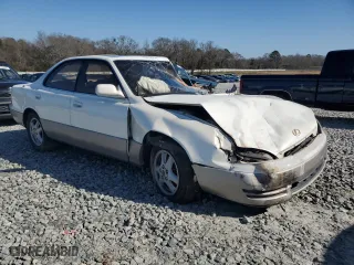 1996 Lexus ES 300 with VIN JT8BF12GXT0160445, listed as a Copart auction lot 43913625 with 0 mi miles and Non Repairable. Bid and sale history available at carsss.com. Image 4.