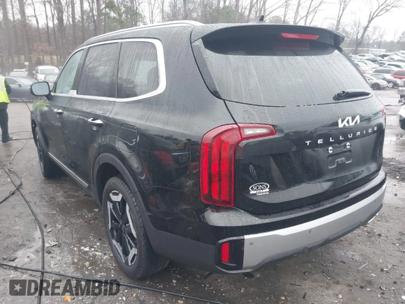 2023 Kia Telluride S with VIN 5XYP64GC4PG366682, listed as a IAAI auction lot 41552690 with 25,055 mi miles and . Bid and sale history available at carsss.com. Image 3.