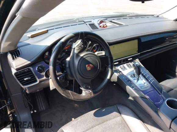 2011 Porsche Panamera с VIN WP0AA2A77BL013757, выставлен на аукционе IAAI как лот 42386546 с пробегом 138 807 миль миль и . История ставок и продаж доступна на DreamBid. Изображение 21.