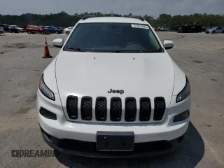 2018 Jeep Cherokee Latitude with VIN 1C4PJLCB1JD557116, listed as a Copart auction lot 57663885 with 108,289 mi miles and Salvage title. Bid and sale history available at DreamBid. Image 5.