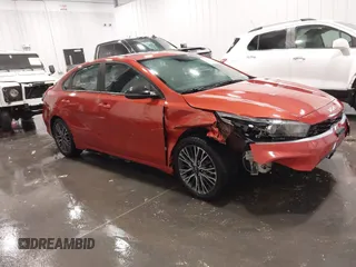 2023 Kia Forte GT-Line z VIN 3KPF54AD4PE599104, wystawiony jako IAAI lot #42167094 z przebiegiem 28 199 mil mil oraz . Historia ofert i sprzedaży dostępna na DreamBid. Obrazek 1.