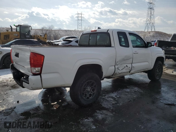 2016 Toyota Tacoma SR z VIN 5TFSX5EN9GX044179, wystawiony jako Copart lot #45504835 z przebiegiem 101 000 mil mil oraz Szkoda całkowita • Salvage title. Historia ofert i sprzedaży dostępna na DreamBid. Obrazek 3.