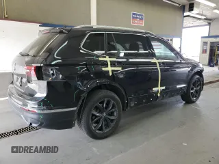 2022 Volkswagen Tiguan SE z VIN 3VV2B7AX7NM040413, wystawiony jako Copart lot #61277685 z przebiegiem 36 763 mil mil oraz Szkoda całkowita • Salvage title. Historia ofert i sprzedaży dostępna na DreamBid. Obrazek 3.