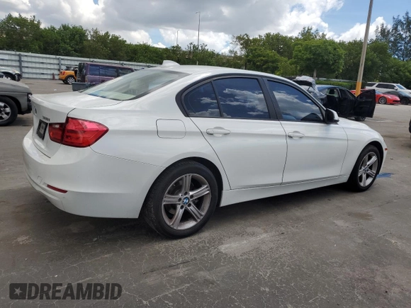 2012 BMW 3 Series 328i z VIN WBA3A5G51CNP15687, wystawiony jako Copart lot #65285755 z przebiegiem 189 490 mil mil oraz Czysty tytuł • Clean title. Historia ofert i sprzedaży dostępna na DreamBid. Obrazek 3.