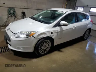 2014 Ford Focus Electric с VIN 1FADP3R4XEL353376, выставлен на аукционе Copart как лот 61689295 с пробегом 43 220 миль миль и Чистый • Clean title. История ставок и продаж доступна на DreamBid. Изображение 1.