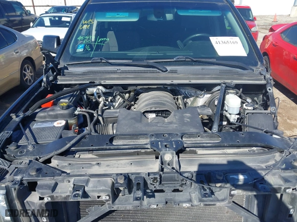2017 Chevrolet Tahoe LS with VIN 1GNSCAKC8HR360581, listed as a IAAI auction lot 41365169 with 137,369 mi miles. Bid and sale history available at carsss.com. Image 10.