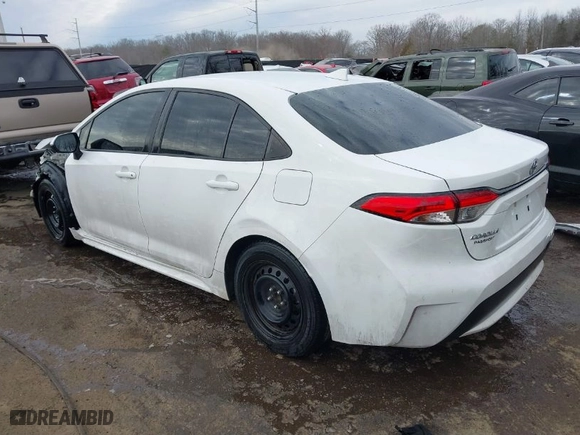2021 Toyota Corolla LE with VIN 5YFEPMAE8MP222820, listed as a IAAI auction lot 41639349 with 97,941 mi miles. Bid and sale history available at carsss.com. Image 3.