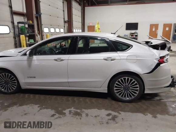 2018 Ford Fusion Titanium with VIN 3FA6P0RU1JR185937, listed as a IAAI auction lot 41863378 with 133,641 mi miles and . Bid and sale history available at DreamBid. Image 15.
