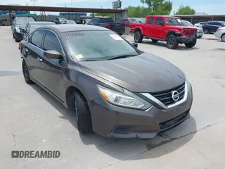 2016 Nissan Altima S z VIN 1N4AL3AP0GN310421, wystawiony jako IAAI lot #42308067 z przebiegiem 168 551 mil mil oraz . Historia ofert i sprzedaży dostępna na DreamBid. Obrazek 1.