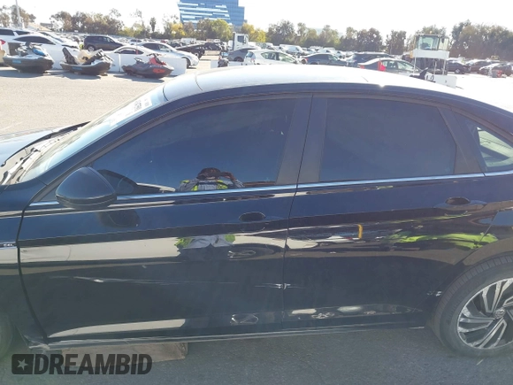 2021 Volkswagen Jetta SEL with VIN 3VWE57BU6MM045203, listed as a IAAI auction lot 41347591 with 46,927 mi miles and . Bid and sale history available at DreamBid. Image 14.