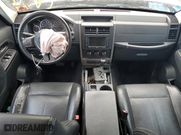 2012 Jeep Liberty Sport Latitude z VIN 1C4PJMAK3CW168087, wystawiony jako Copart lot #55071525 z przebiegiem 108 557 mil mil oraz Szkoda całkowita • Salvage title. Historia ofert i sprzedaży dostępna na DreamBid. Obrazek 8.