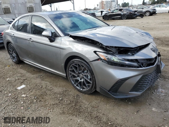 2025 Toyota Camry LE with VIN 4T1DAACK5SU527315, listed as a Copart auction lot 43651805 with 11,085 mi miles and Salvage Title. Bid and sale history available at DreamBid. Image 4.