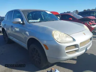 2006 Porsche Cayenne with VIN WP1AA29P26LA21225, listed as a IAAI auction lot 41711693 with 166,275 mi miles. Bid and sale history available at carsss.com. Image 1.