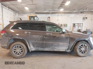2018 Jeep Grand Cherokee Limited with VIN 1C4RJFBG9JC268479, listed as a IAAI auction lot 42032948 with 106,077 mi miles and . Bid and sale history available at DreamBid. Image 13.