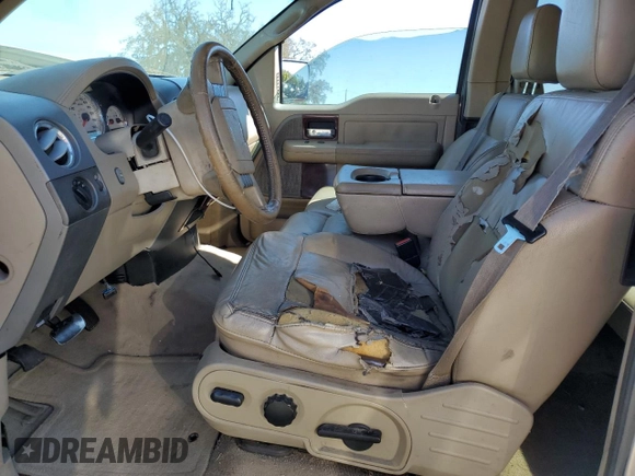 2006 Ford F-150 XL с VIN 1FTPX12V86FB66135, выставлен на аукционе Copart как лот 49685665 с пробегом 347 573 миль миль и Списание • Salvage title. История ставок и продаж доступна на DreamBid. Изображение 7.