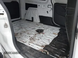 2018 Ram ProMaster City Cargo Tradesman z VIN ZFBERFAB0J6K37622, wystawiony jako IAAI lot #42424389 z przebiegiem 70 379 mil mil oraz . Historia ofert i sprzedaży dostępna na DreamBid. Obrazek 8.