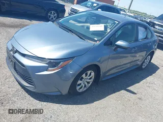 2023 Toyota Corolla LE z VIN JTDB4MEE7PJ002731, wystawiony jako IAAI lot #42155242 z przebiegiem 53 394 mil mil oraz . Historia ofert i sprzedaży dostępna na DreamBid. Obrazek 17.