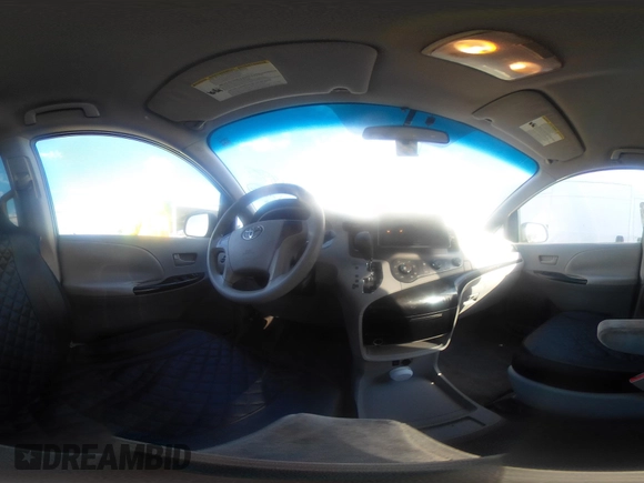 2011 Toyota Sienna with VIN 5TDZK3DC9BS028189, listed as a IAAI auction lot 41448585 with 203,181 mi miles. Bid and sale history available at carsss.com. Image 19.