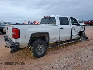 2018 GMC Sierra 2500HD z VIN 1GT12REY5JF232769, wystawiony jako Copart lot #82141064 z przebiegiem Nie podano mil oraz Szkoda całkowita • Salvage title. Historia ofert i sprzedaży dostępna na DreamBid. Obrazek 3.