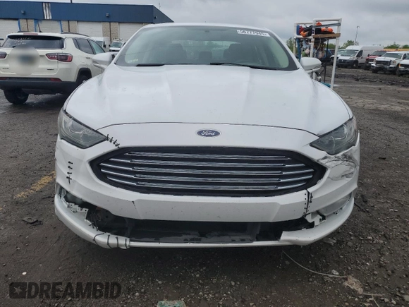 2017 Ford Fusion SE z VIN 3FA6P0H72HR241423, wystawiony jako Copart lot #56777945 z przebiegiem 105 223 mil mil oraz Czysty tytuł • Clean title. Historia ofert i sprzedaży dostępna na DreamBid. Obrazek 5.