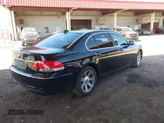 2008 BMW 7 Series 750Li z VIN WBAHN835X8DT83280, wystawiony jako IAAI lot #41735528 z przebiegiem 103 464 mil mil oraz . Historia ofert i sprzedaży dostępna na DreamBid. Obrazek 4.